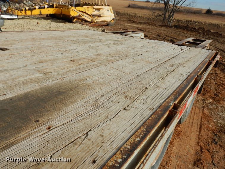 image for item DE4153 2004 shop built equipment trailer