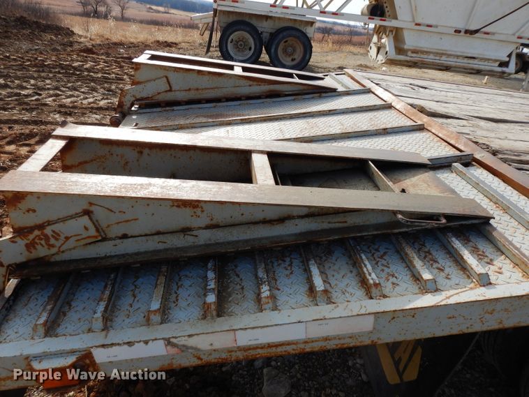 image for item DE4153 2004 shop built equipment trailer