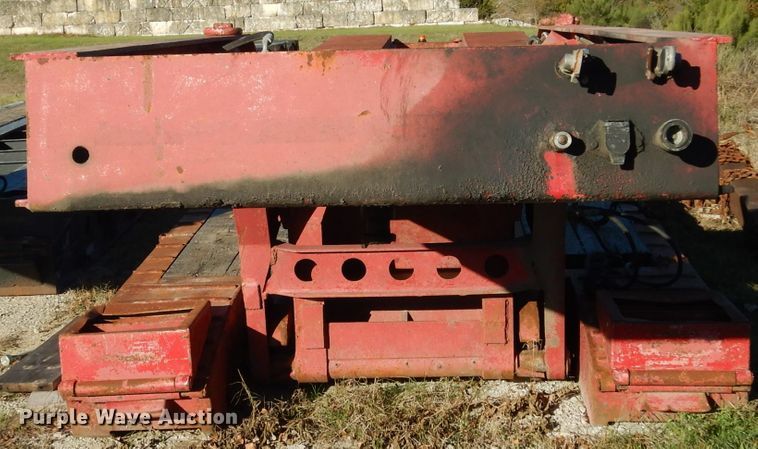 image for item DF2593 1999 Dynaweld FB lowboy equipment trailer