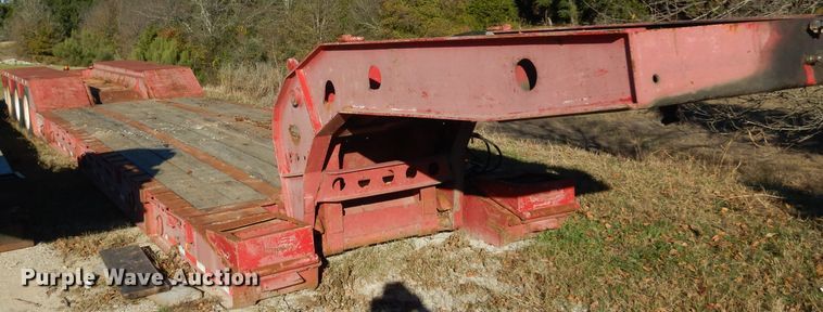 image for item DF2593 1999 Dynaweld FB lowboy equipment trailer