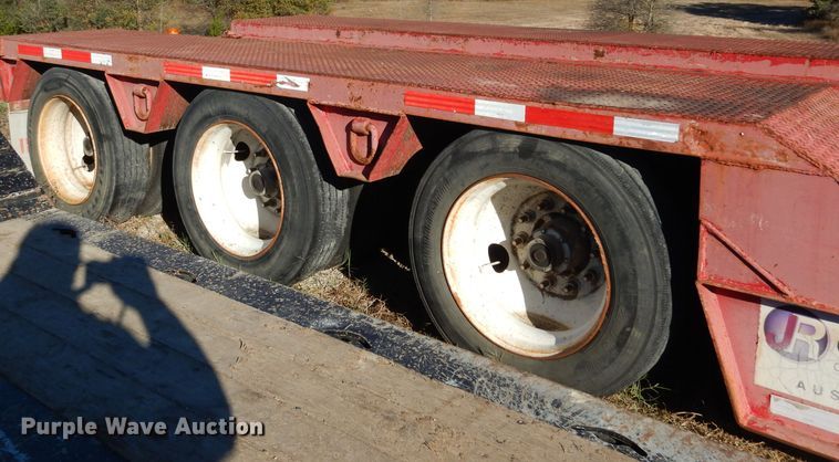 image for item DF2593 1999 Dynaweld FB lowboy equipment trailer