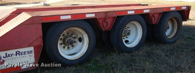 image for item DF2593 1999 Dynaweld FB lowboy equipment trailer
