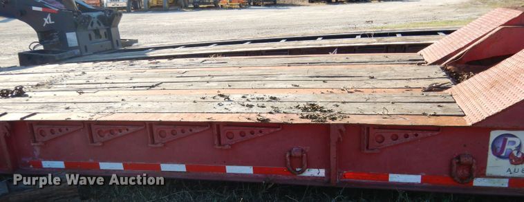 image for item DF2593 1999 Dynaweld FB lowboy equipment trailer