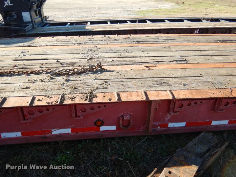 image for item DF2593 1999 Dynaweld FB lowboy equipment trailer