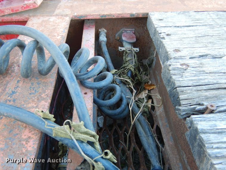 image for item DF2593 1999 Dynaweld FB lowboy equipment trailer