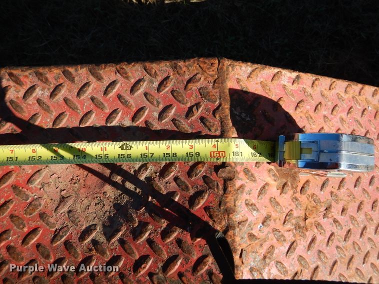 image for item DF2593 1999 Dynaweld FB lowboy equipment trailer