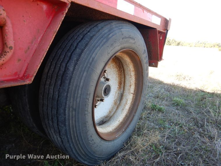 image for item DF2593 1999 Dynaweld FB lowboy equipment trailer