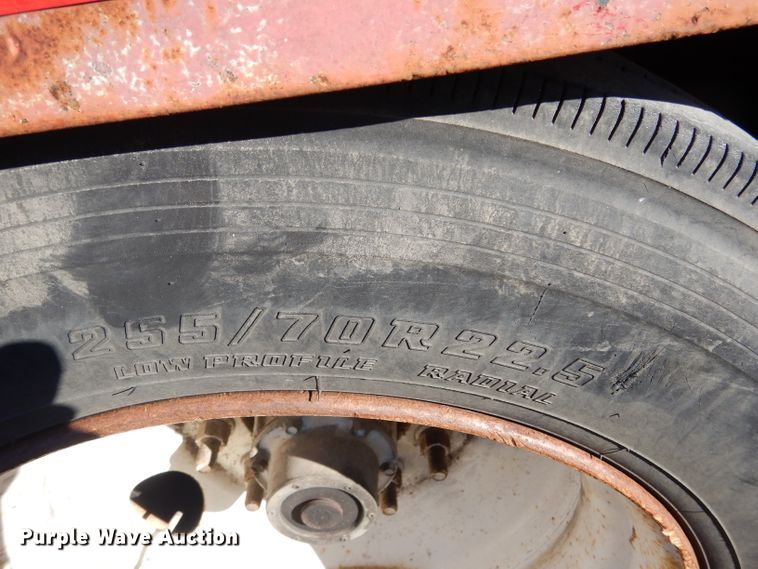 image for item DF2593 1999 Dynaweld FB lowboy equipment trailer