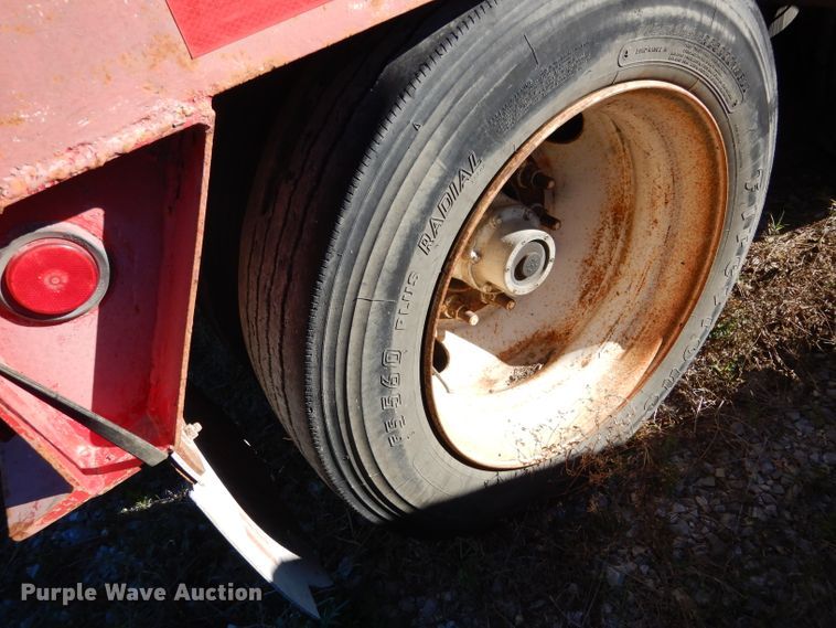 image for item DF2593 1999 Dynaweld FB lowboy equipment trailer