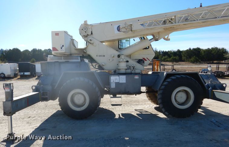 image for item DF2595 1999 Terex RT230 crane