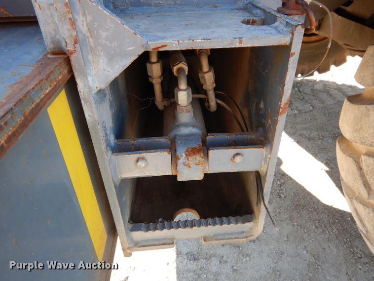 image for item DF2595 1999 Terex RT230 crane