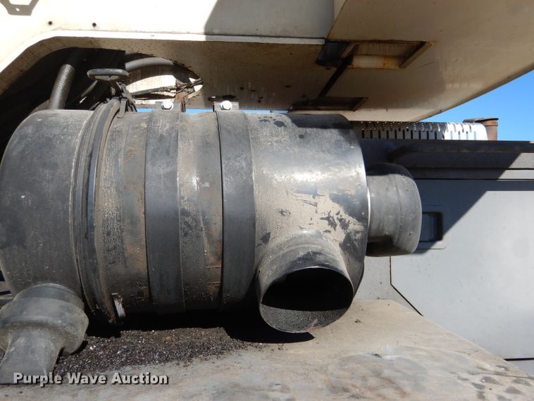 image for item DF2595 1999 Terex RT230 crane