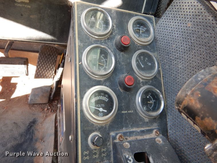 image for item DF2595 1999 Terex RT230 crane