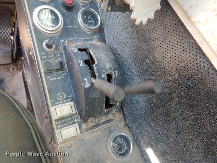 image for item DF2595 1999 Terex RT230 crane