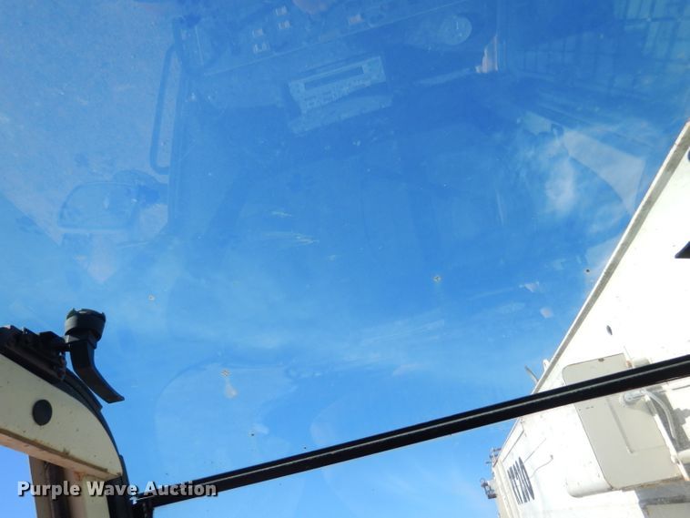 image for item DF2595 1999 Terex RT230 crane