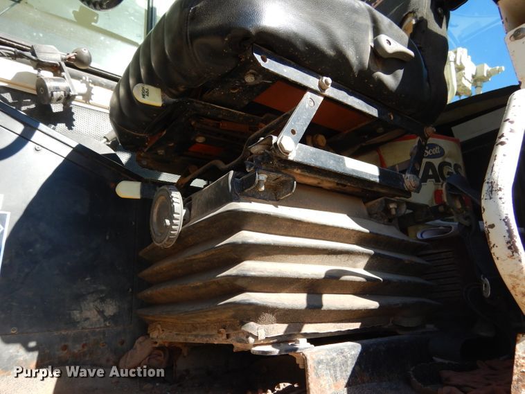 image for item DF2595 1999 Terex RT230 crane