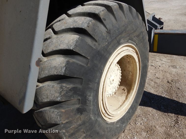 image for item DF2595 1999 Terex RT230 crane