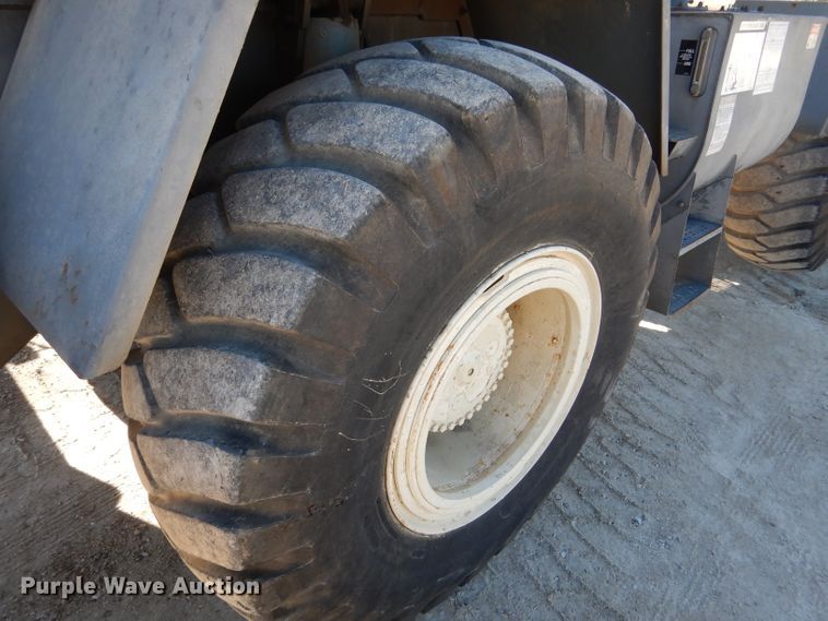 image for item DF2595 1999 Terex RT230 crane