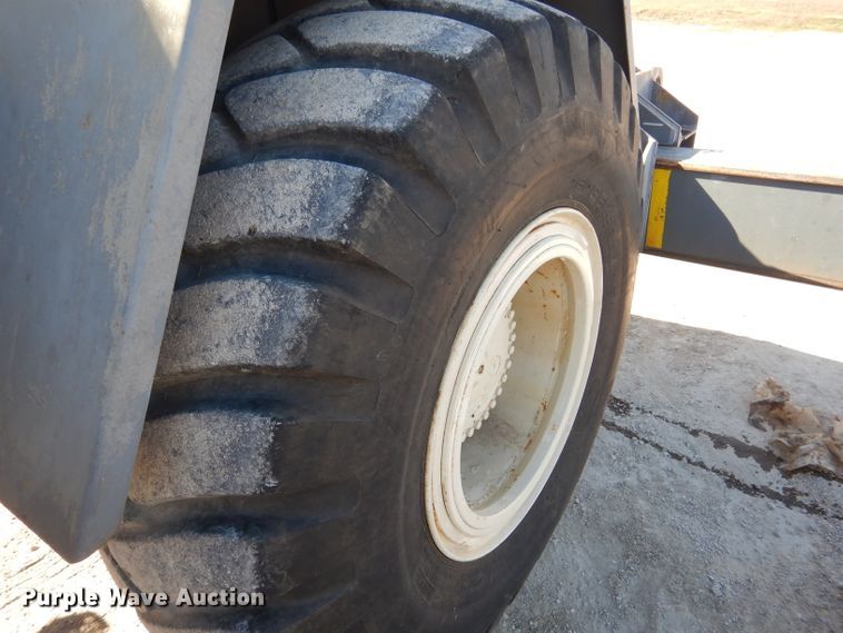 image for item DF2595 1999 Terex RT230 crane