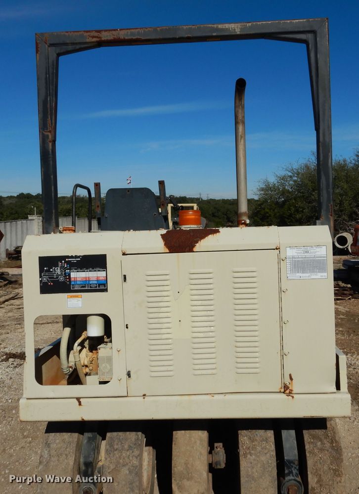 image for item DF2596 1996 Ingersoll Rand PT-125R pneumatic roller