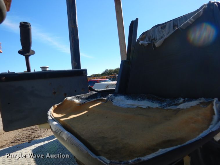 image for item DF2596 1996 Ingersoll Rand PT-125R pneumatic roller