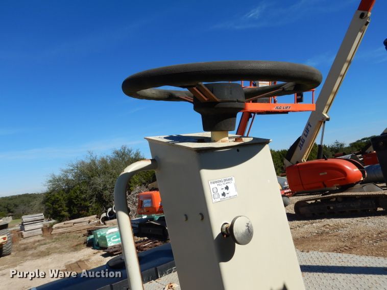 image for item DF2596 1996 Ingersoll Rand PT-125R pneumatic roller