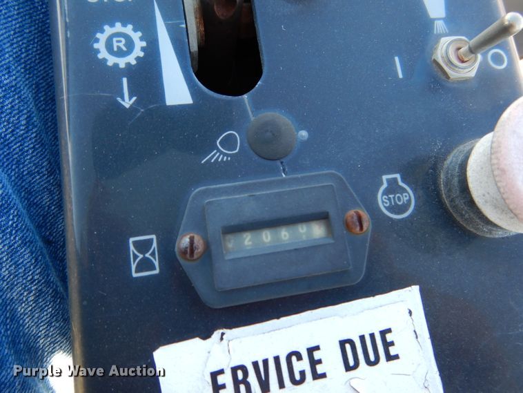 image for item DF2596 1996 Ingersoll Rand PT-125R pneumatic roller