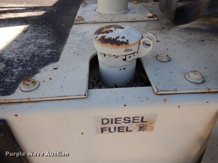 image for item DF2596 1996 Ingersoll Rand PT-125R pneumatic roller