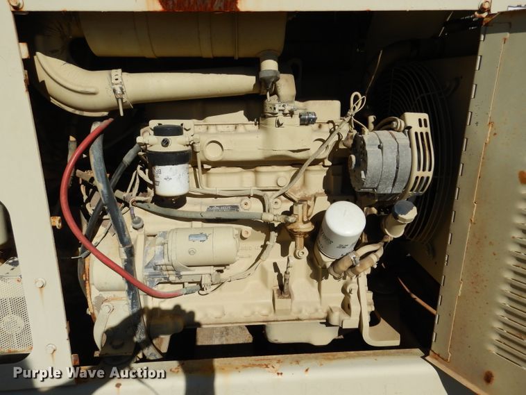 image for item DF2596 1996 Ingersoll Rand PT-125R pneumatic roller