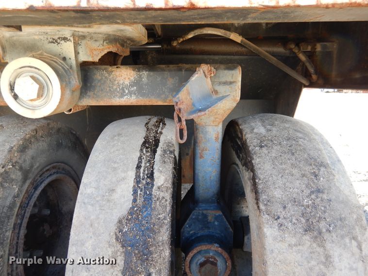 image for item DF2596 1996 Ingersoll Rand PT-125R pneumatic roller