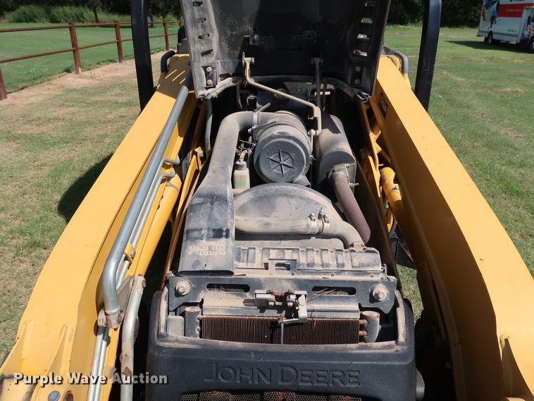 image for item DG4181 2008 John Deere 110 backhoe
