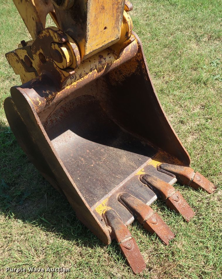 image for item DG4181 2008 John Deere 110 backhoe