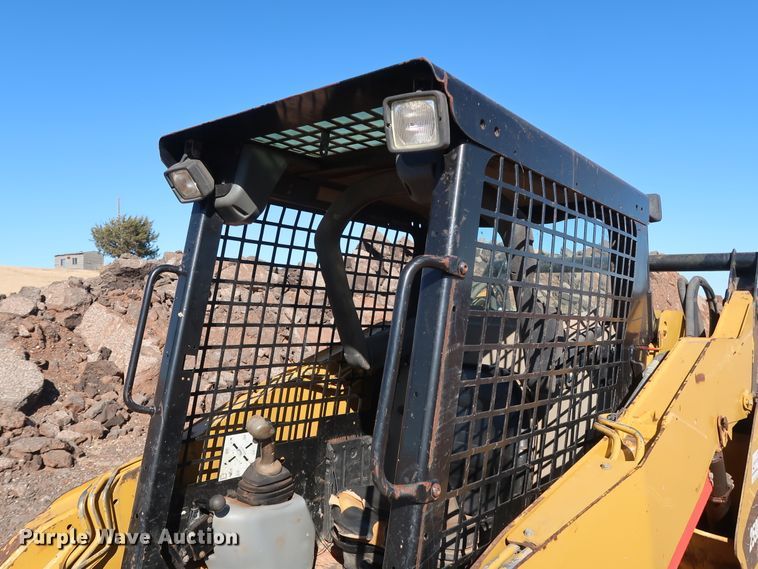 image for item DG4242 2012 Caterpillar 259B Series 3 skid steer