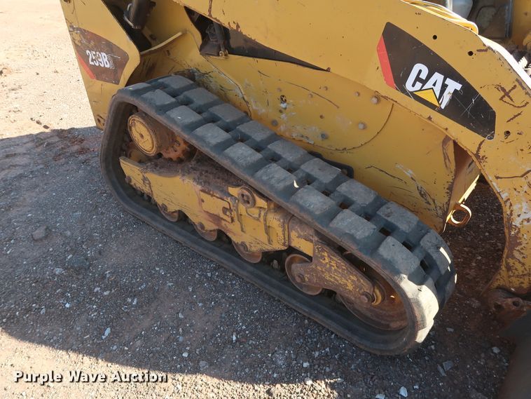 image for item DG4242 2012 Caterpillar 259B Series 3 skid steer