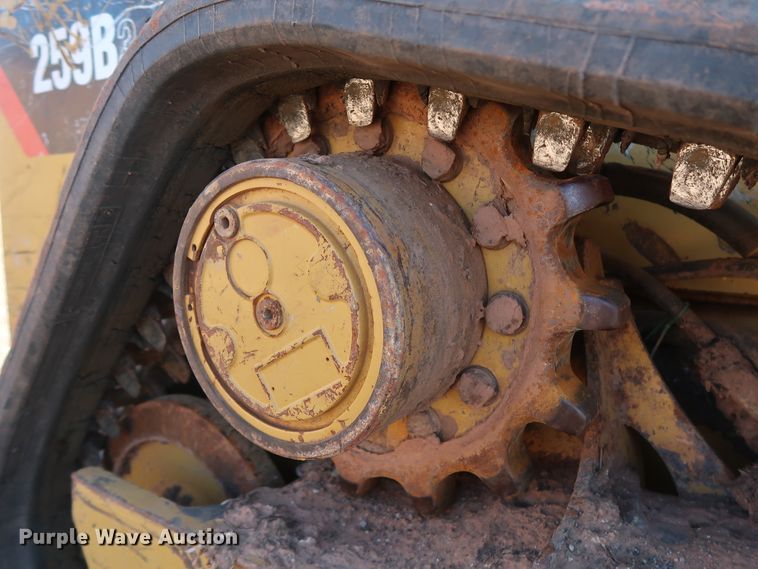 image for item DG4242 2012 Caterpillar 259B Series 3 skid steer