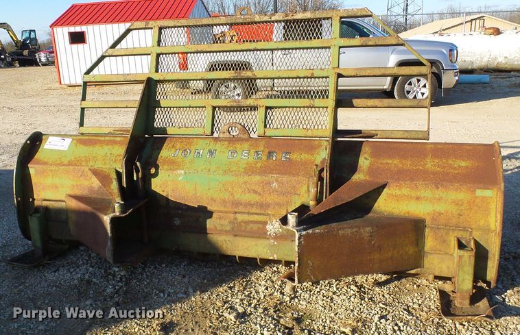 image for item DG5537 John Deere blade