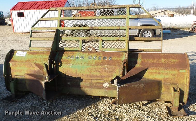 image for item DG5537 John Deere blade