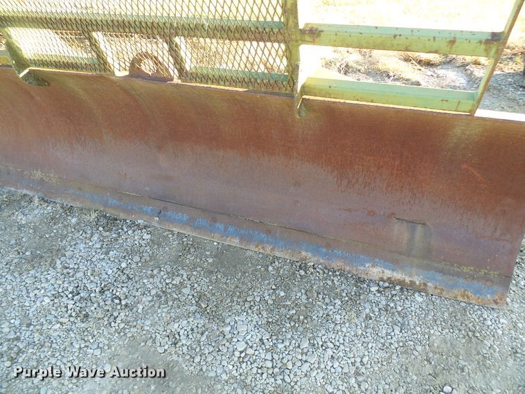 image for item DG5537 John Deere blade