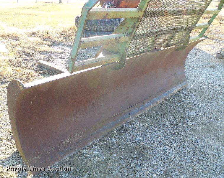 image for item DG5537 John Deere blade