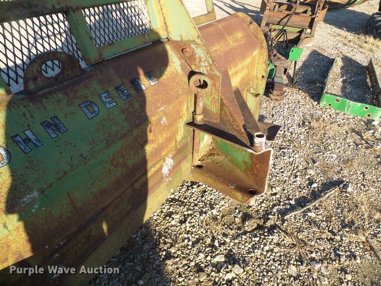 image for item DG5537 John Deere blade