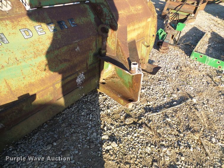 image for item DG5537 John Deere blade