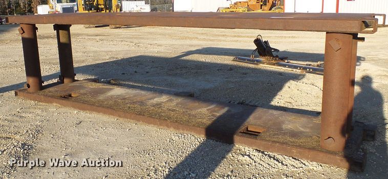 image for item DG5542 Trench box