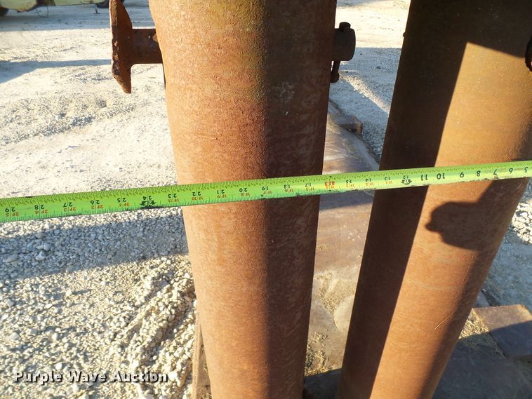 image for item DG5542 Trench box