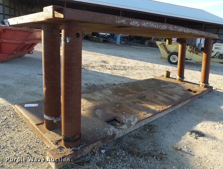 image for item DG5543 Trench box