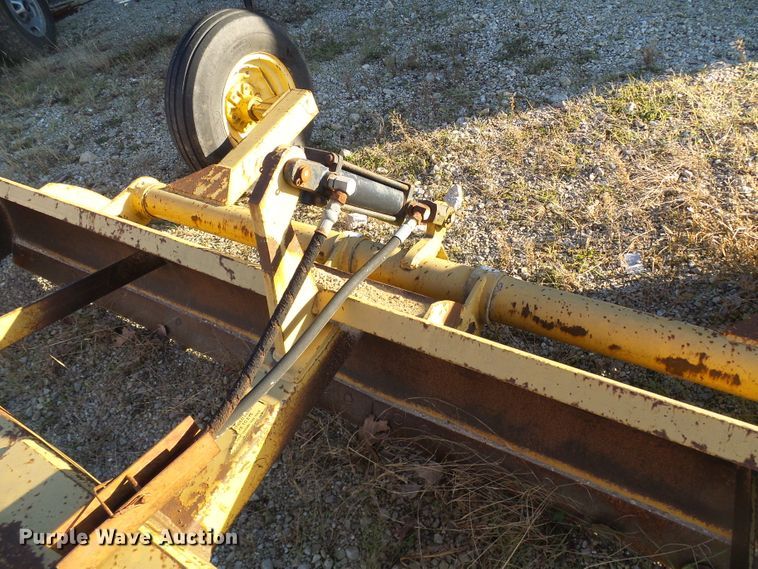 image for item DG5547 Landscraper box blade