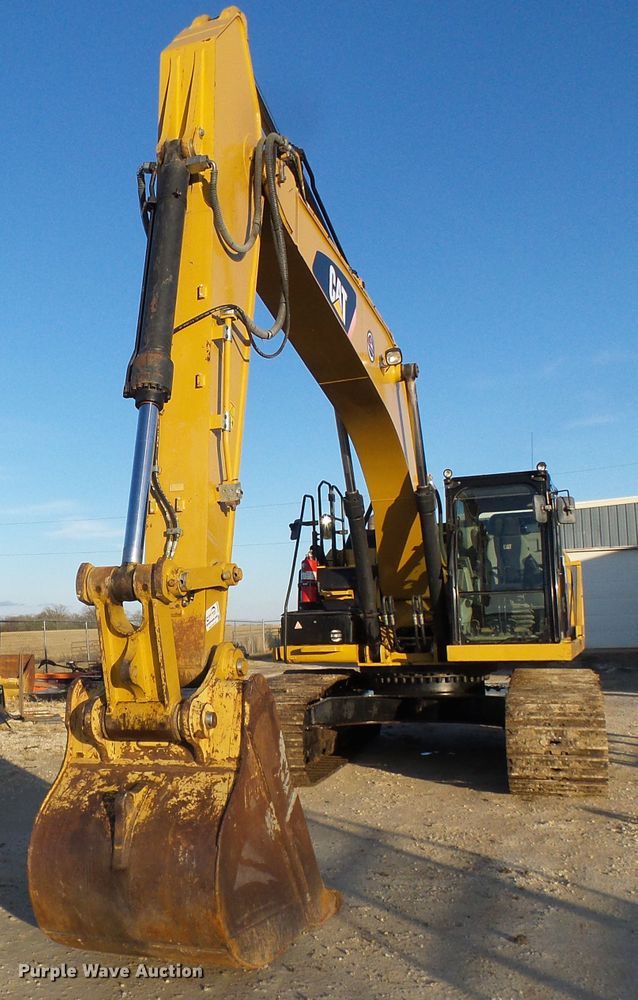 image for item DG5550 2013 Caterpillar 329E L excavator