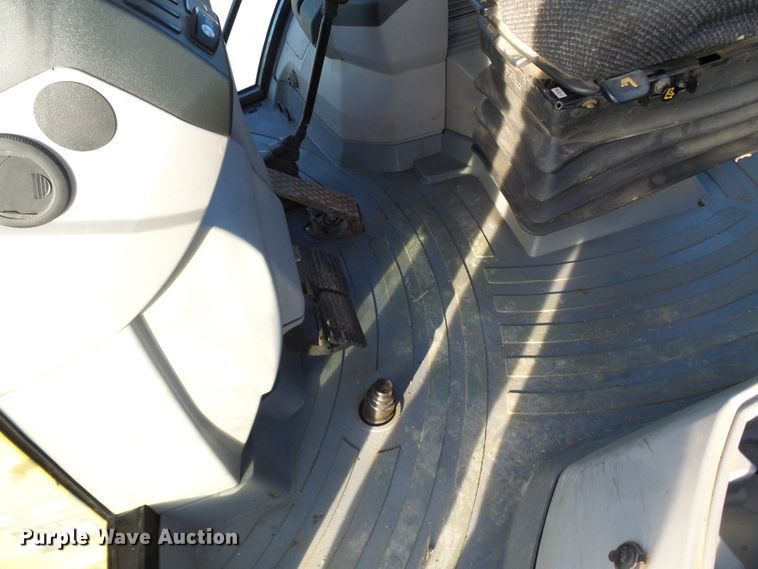 image for item DG5553 2012 Caterpillar 420E backhoe