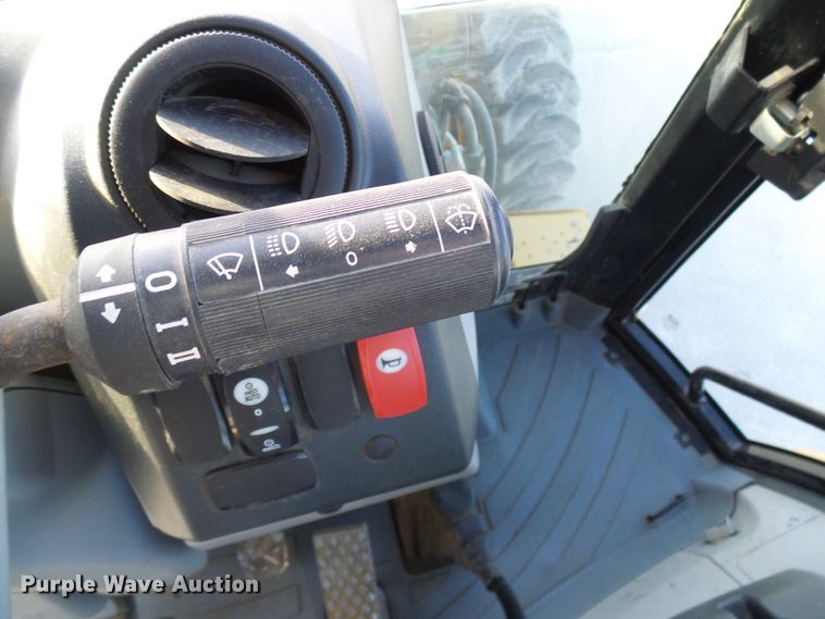 image for item DG5553 2012 Caterpillar 420E backhoe