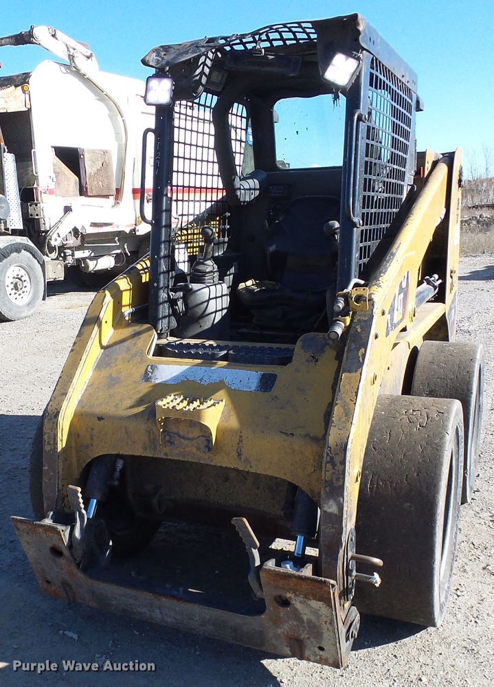 image for item DG5554 2012 Caterpillar 236B3 skid steer