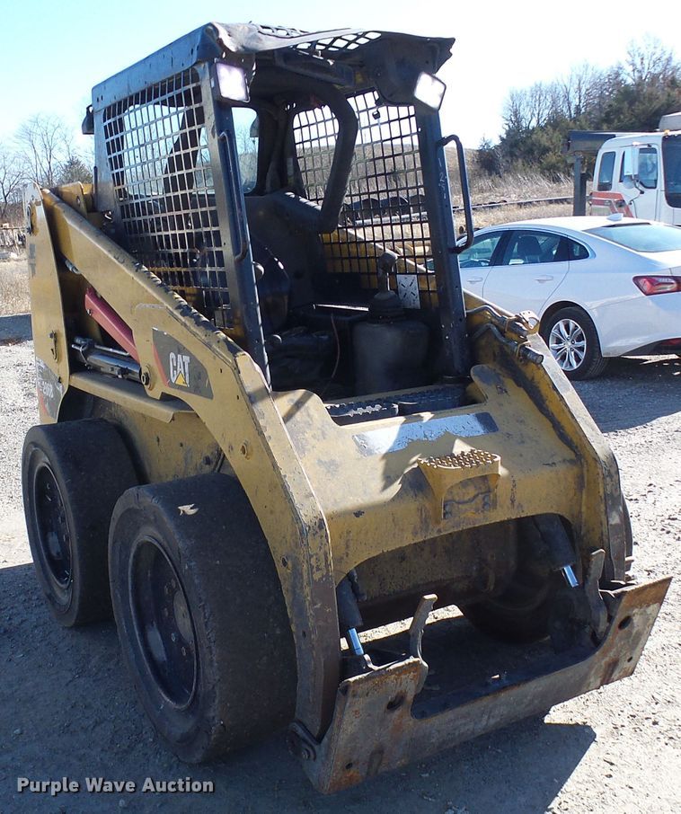 image for item DG5554 2012 Caterpillar 236B3 skid steer